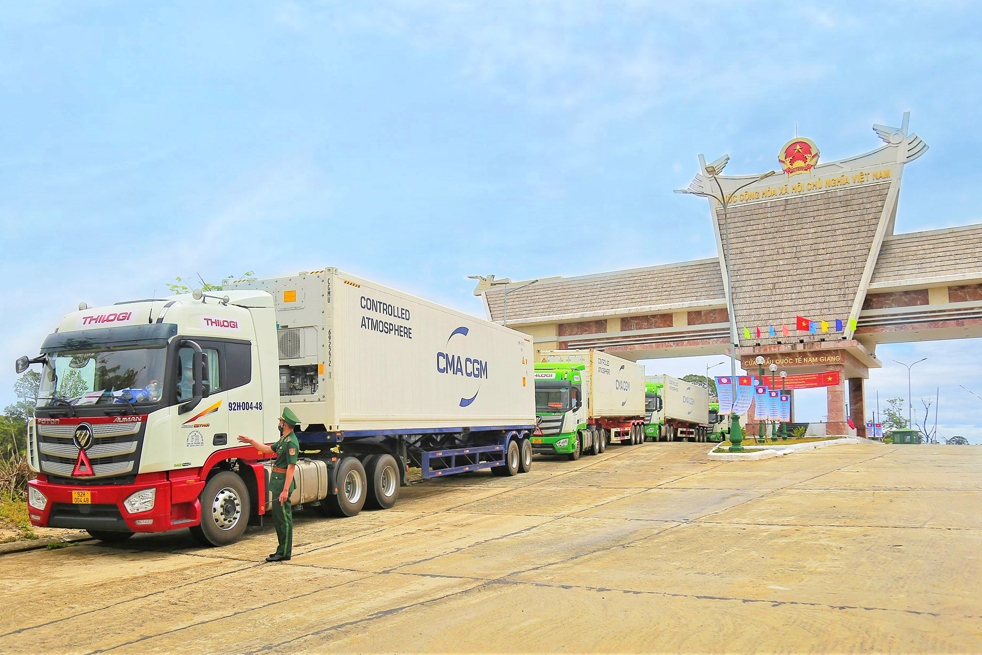 Cross-border transportation: two-way transportation Vietnam - China, Thailand, Laos, Cambodia,...